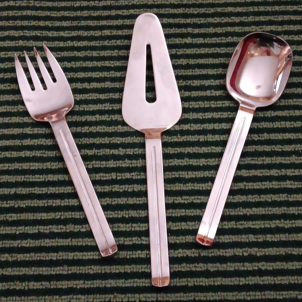 3 OXFORD HALL SERVING UTENSILS   SPOON,FORK, SPATULA